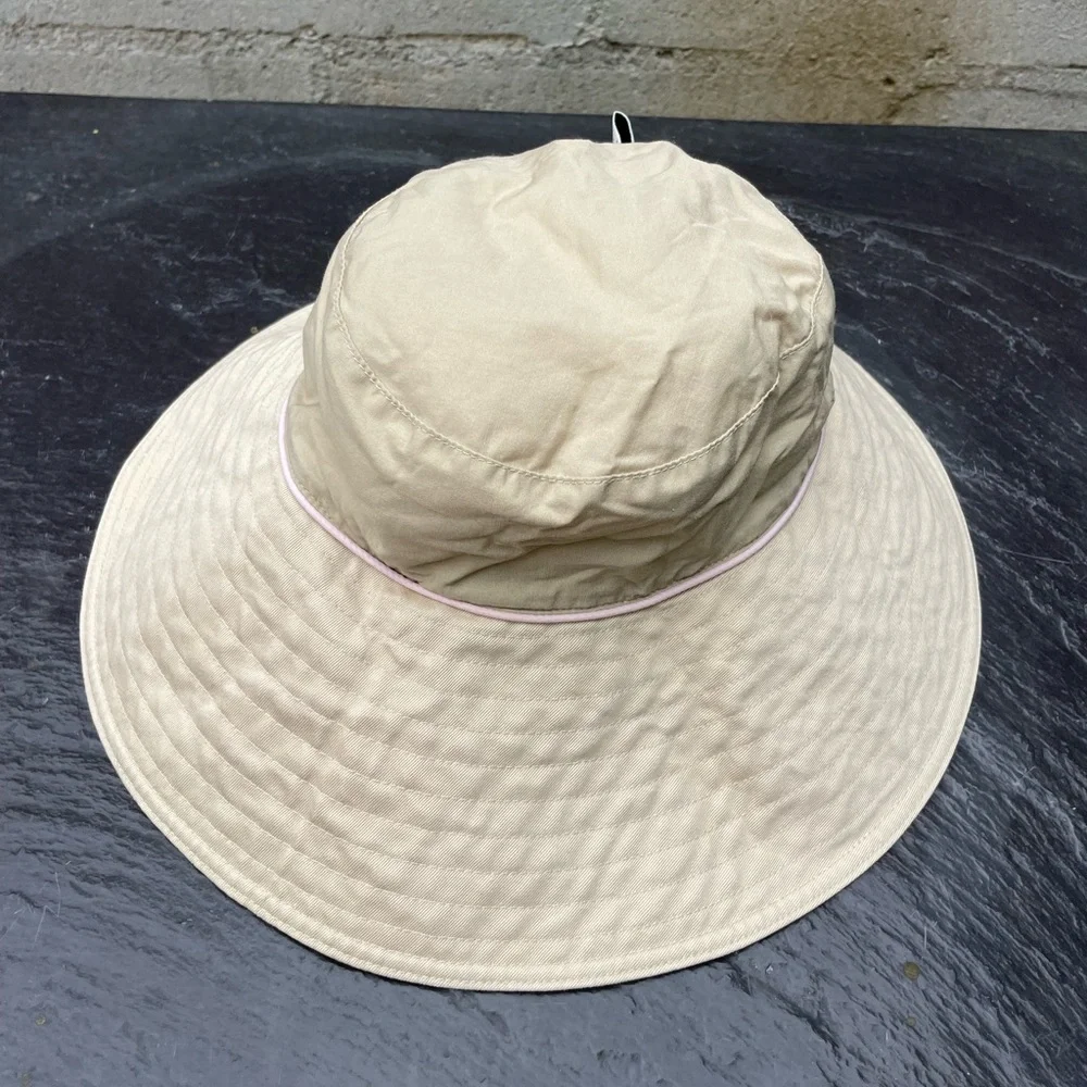 Reversible banana republic bucket hat